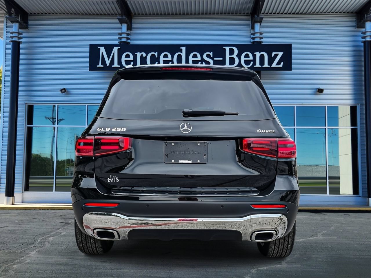 New 2026 Mercedes-Benz GLB 250 4MATIC image 5