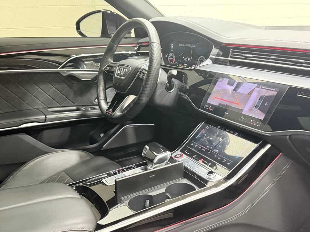 Used 2023 Audi S8 AWD/4WD image 40