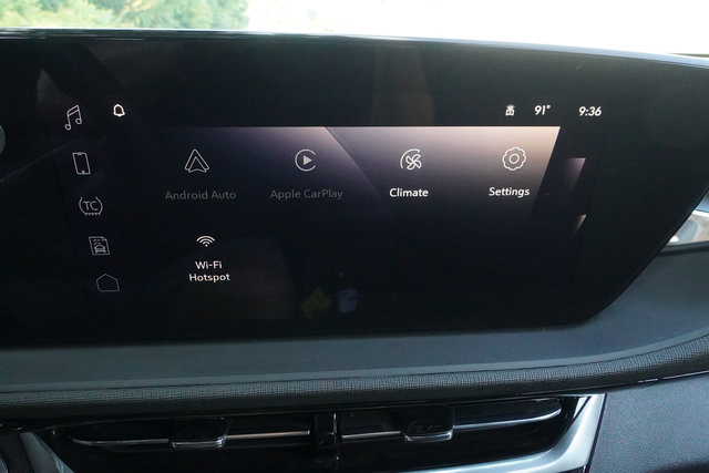 Used 2024 Buick Envista Sport Touring w/ Convenience I Package FWD image 16