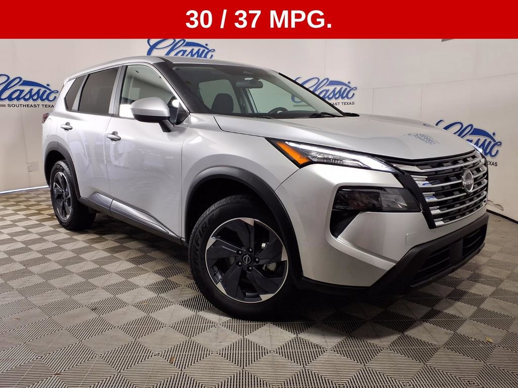 Used 2024 Nissan Rogue SV image 1