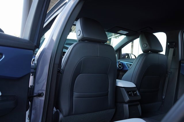 New 2025 Chevrolet Equinox EV LT image 26