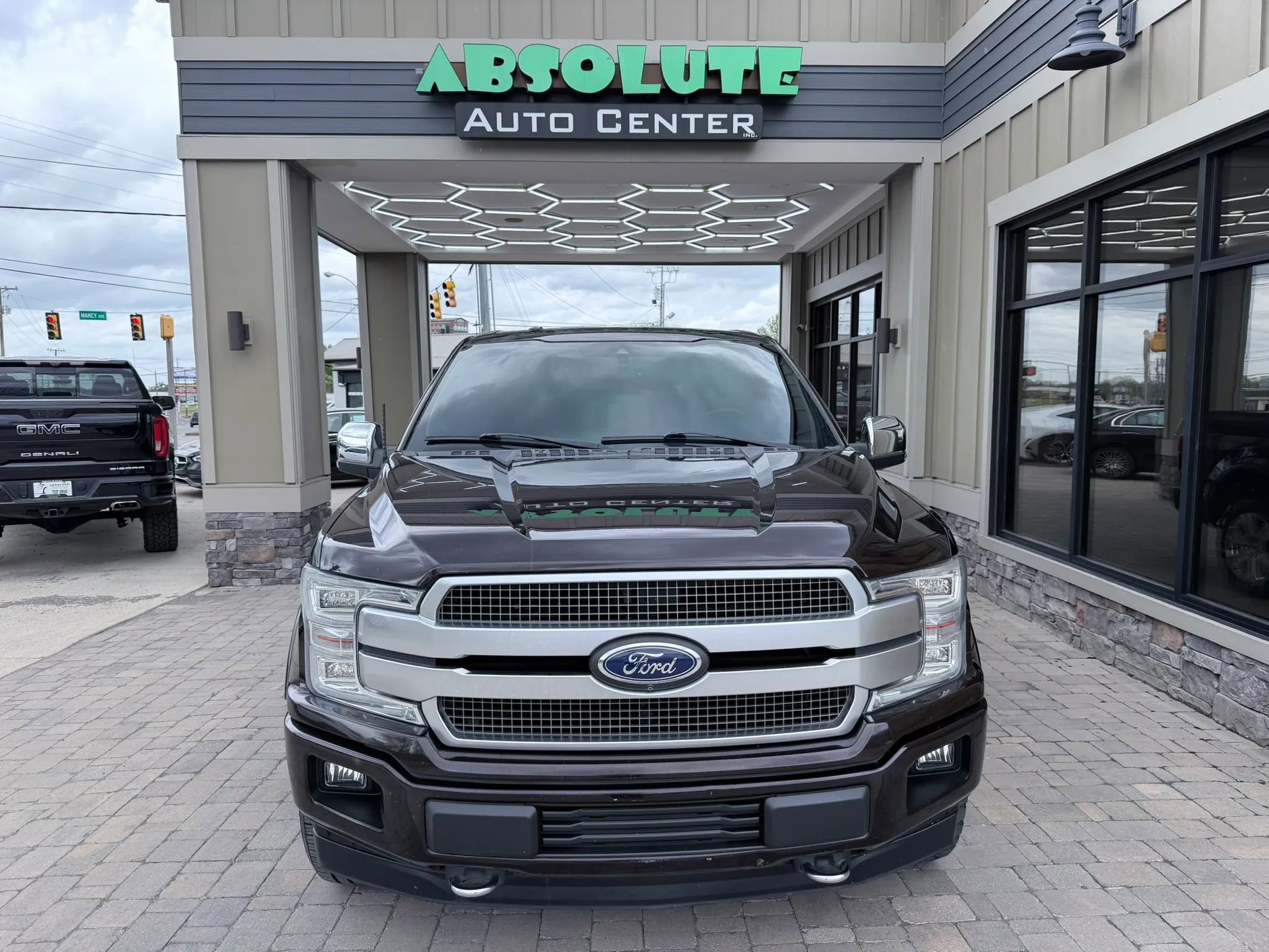 Used 2019 Ford F150 Platinum w/ Equipment Group 701A Luxury image 58