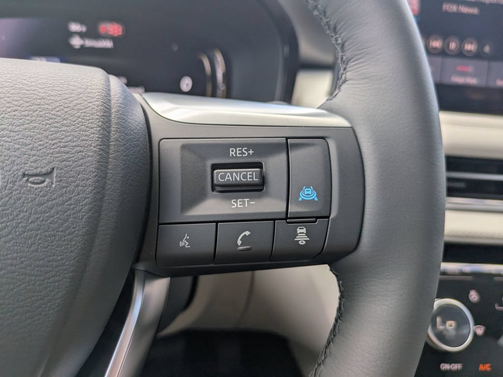 New 2027 INFINITI QX60 Luxe w/ Family Package FWD image 31