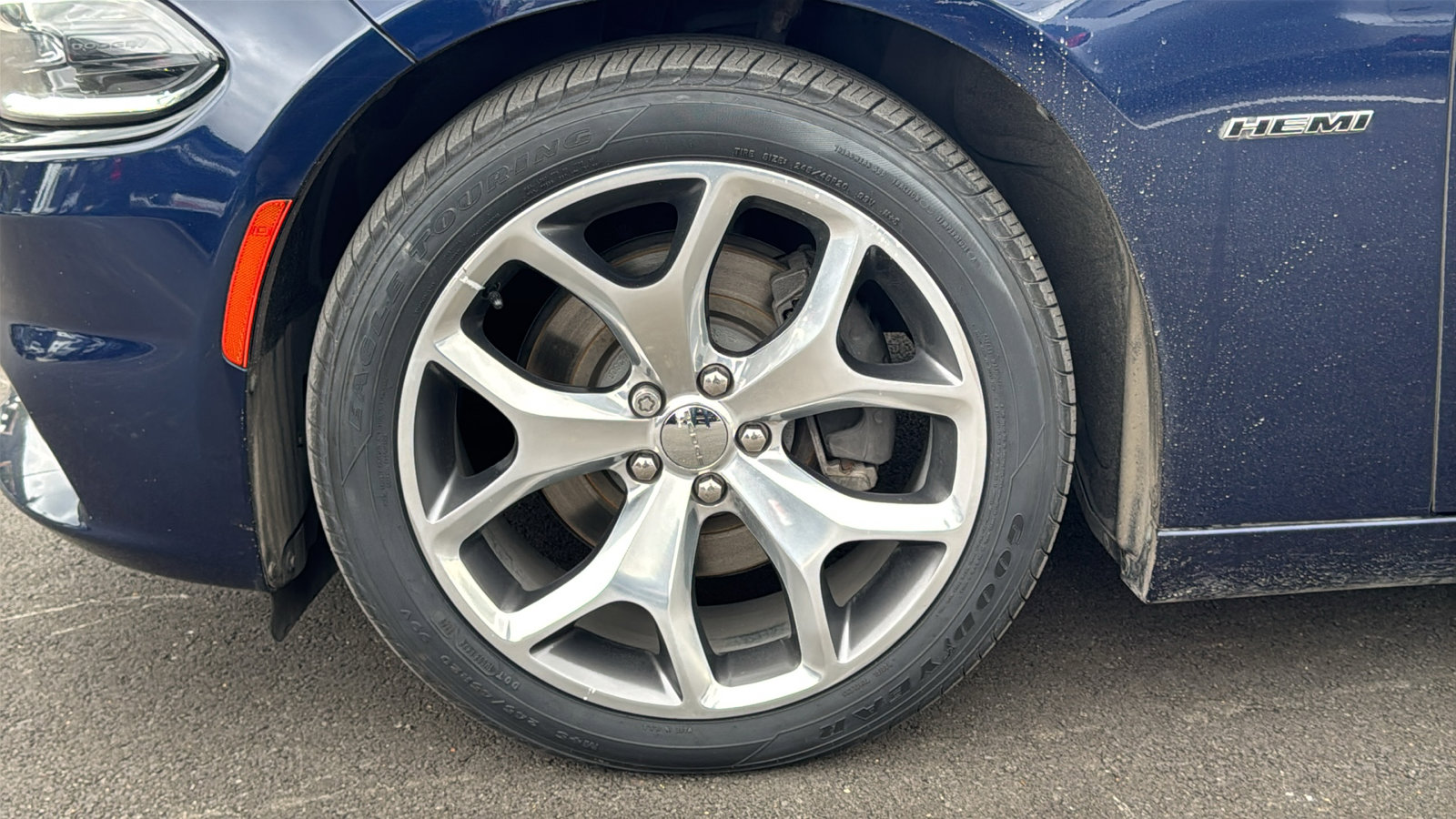 Used 2015 Dodge Charger R/T w/ Plus Group RWD image 32