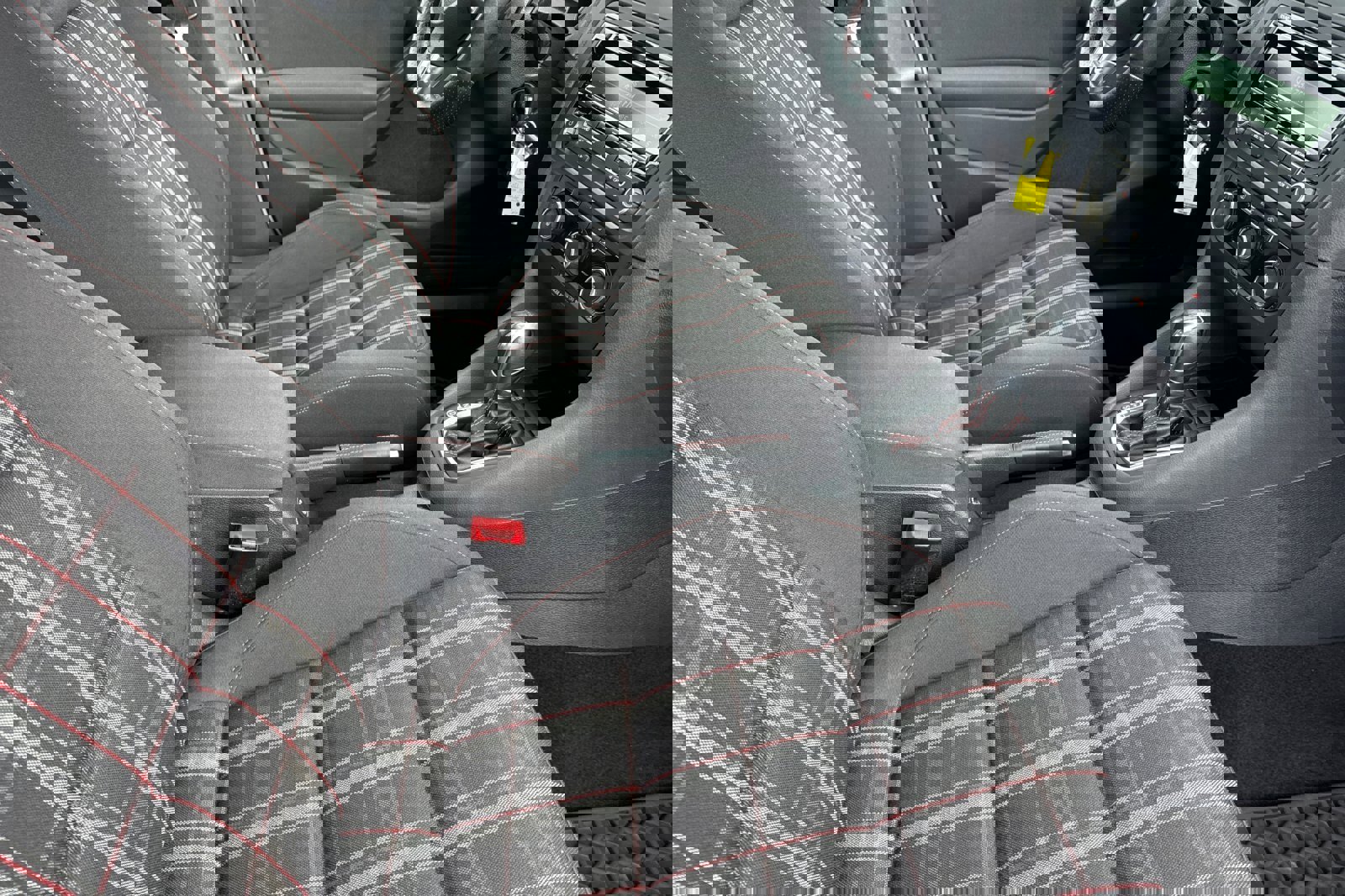 Used 2013 Volkswagen GTI Wolfsburg Edition image 17