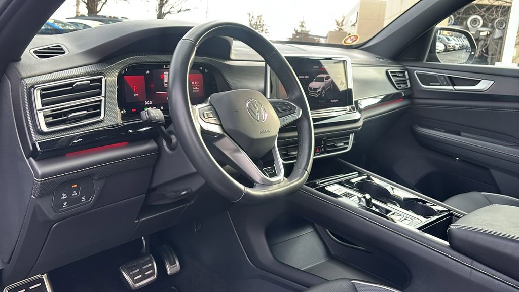 Used 2025 Volkswagen Atlas Cross Sport SEL Premium R-Line image 26