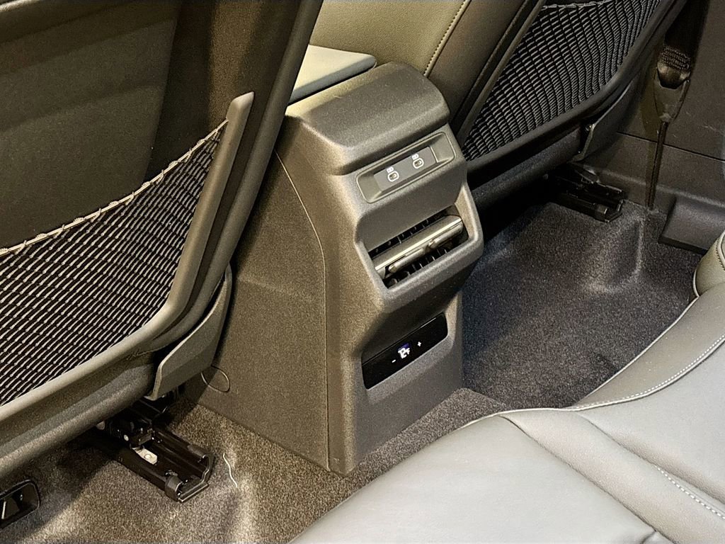 New 2026 Audi Q3 quattro 2.0T image 17