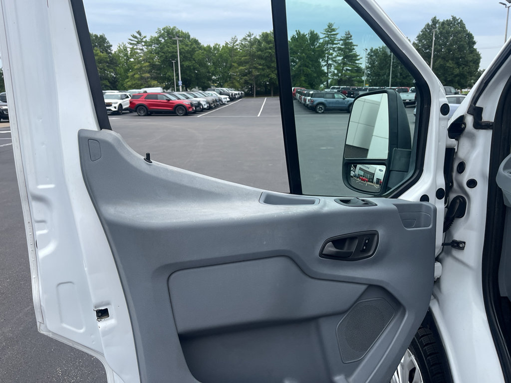 Used 2015 Ford Transit 250 130 Low Roof w/ Exterior Upgrade Package RWD image 16