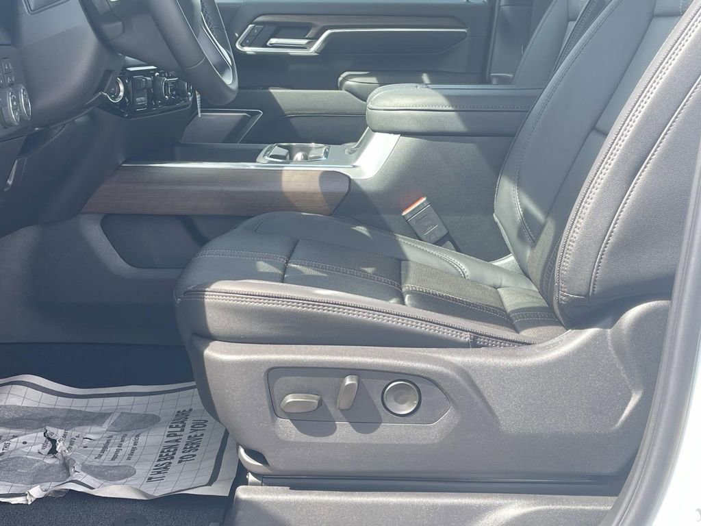 New 2026 Chevrolet Silverado 3500 High Country w/ High Country Premium Package image 16