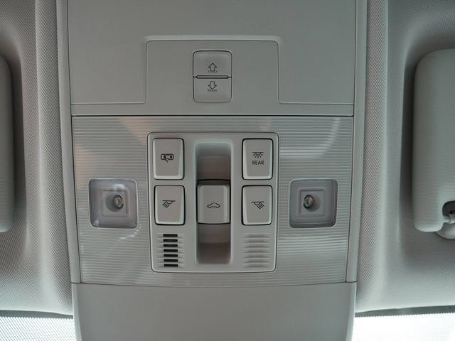Certified 2025 Volkswagen Taos SE AWD/4WD image 37