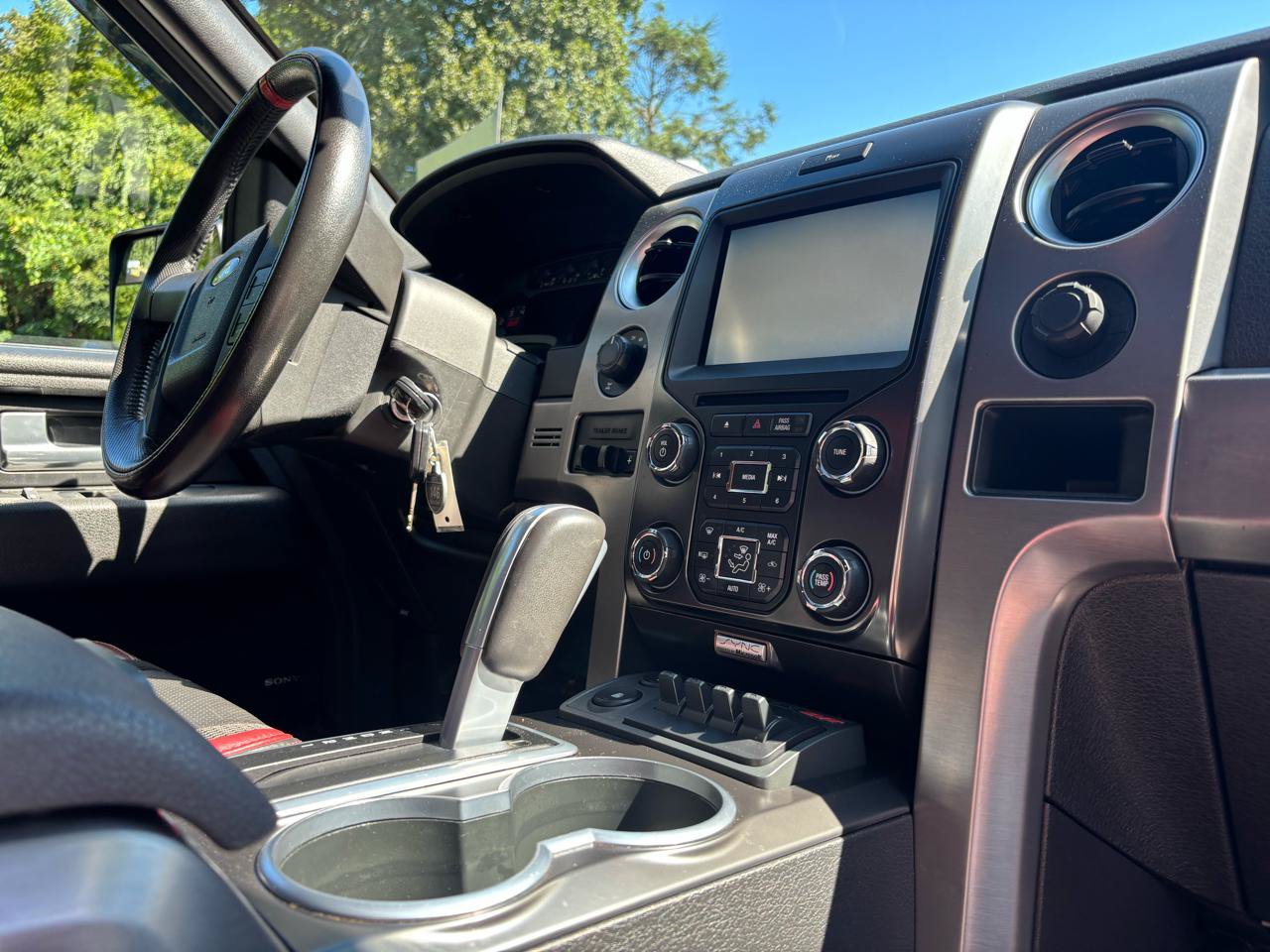 Used 2014 Ford F150 Raptor w/ Equipment Group 801A Luxury AWD/4WD image 24