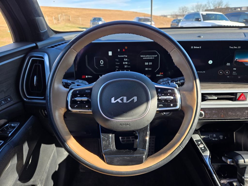 Used 2025 Kia Sorento SX Prestige w/ Olive Brown Leather Package image 19