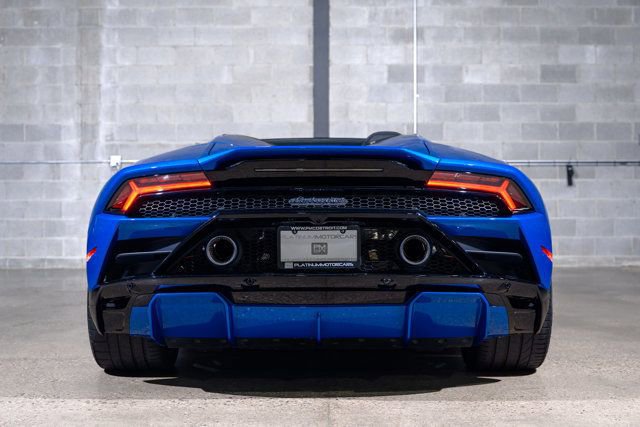 Used 2020 Lamborghini Huracan EVO image 4