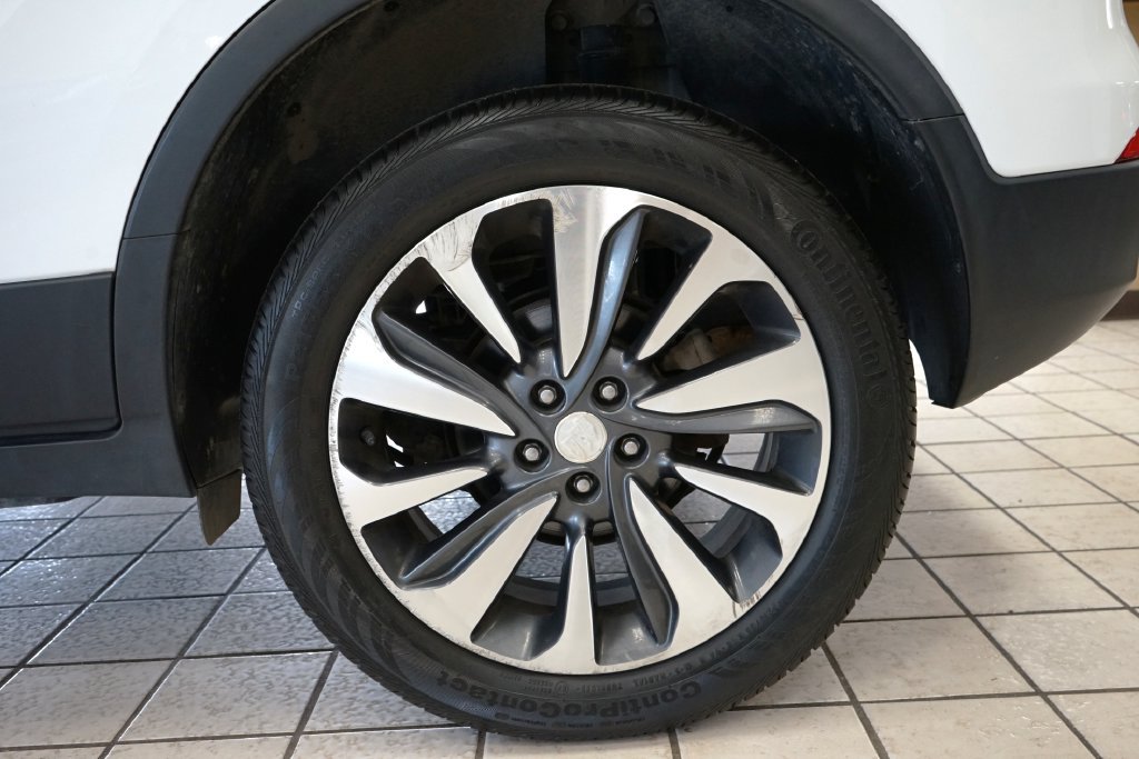 Used 2022 Buick Encore Preferred w/ Safety Package AWD/4WD image 46