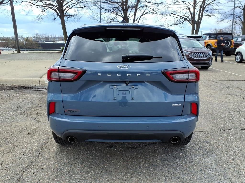 Used 2023 Ford Escape ST-Line Select w/ Tech Pack #2 image 4
