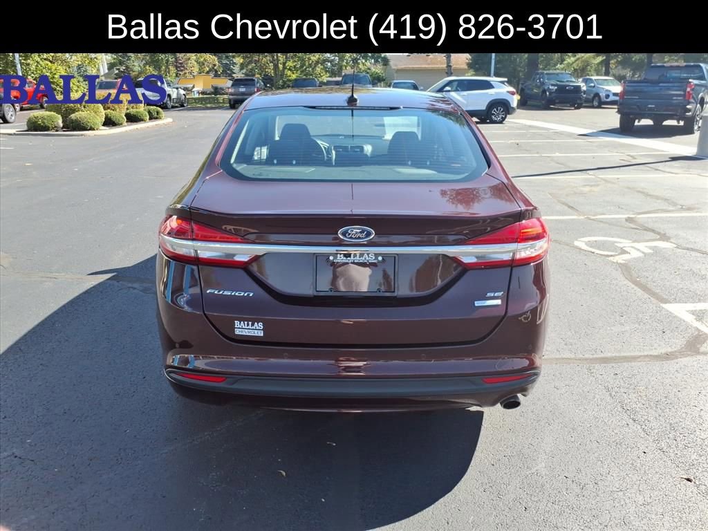 Used 2018 Ford Fusion SE w/ Fusion SE Technology Package image 22