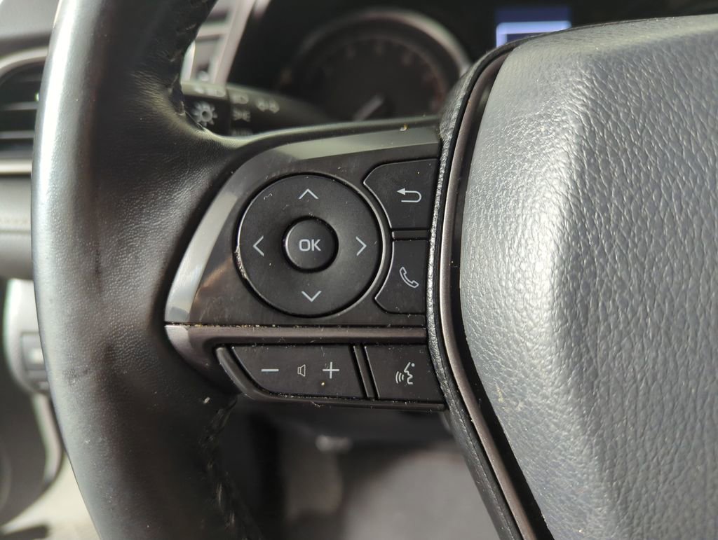 Used 2021 Toyota Camry SE FWD image 27