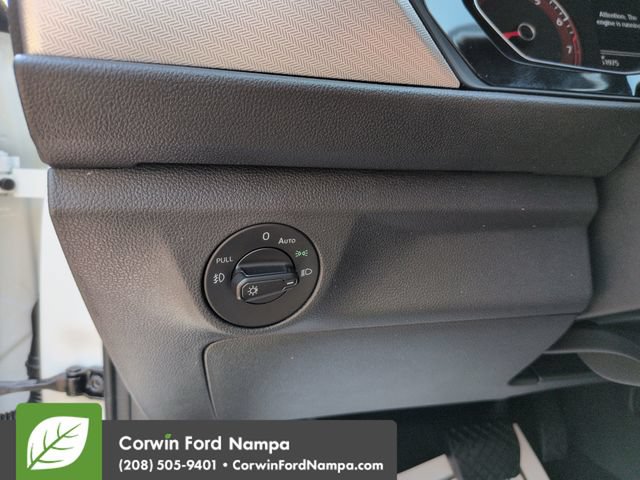 Used 2020 Volkswagen Jetta R-Line FWD image 13