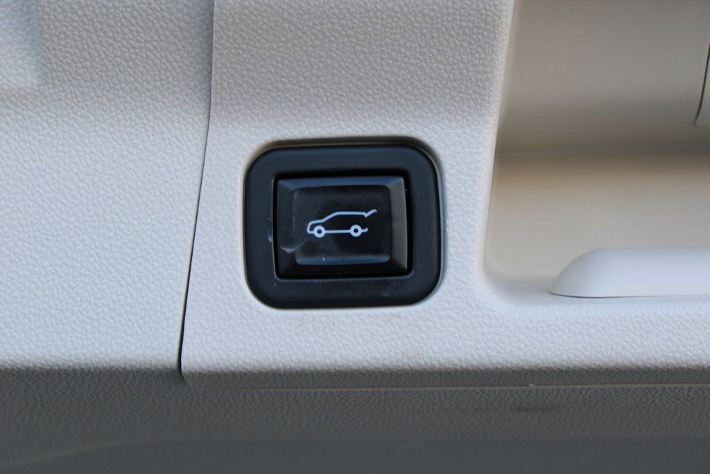 Used 2021 GMC Acadia Denali w/ Denali Ultimate Package image 30