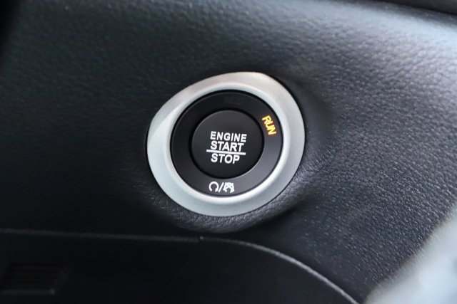 New 2026 Chrysler Pacifica Select image 35