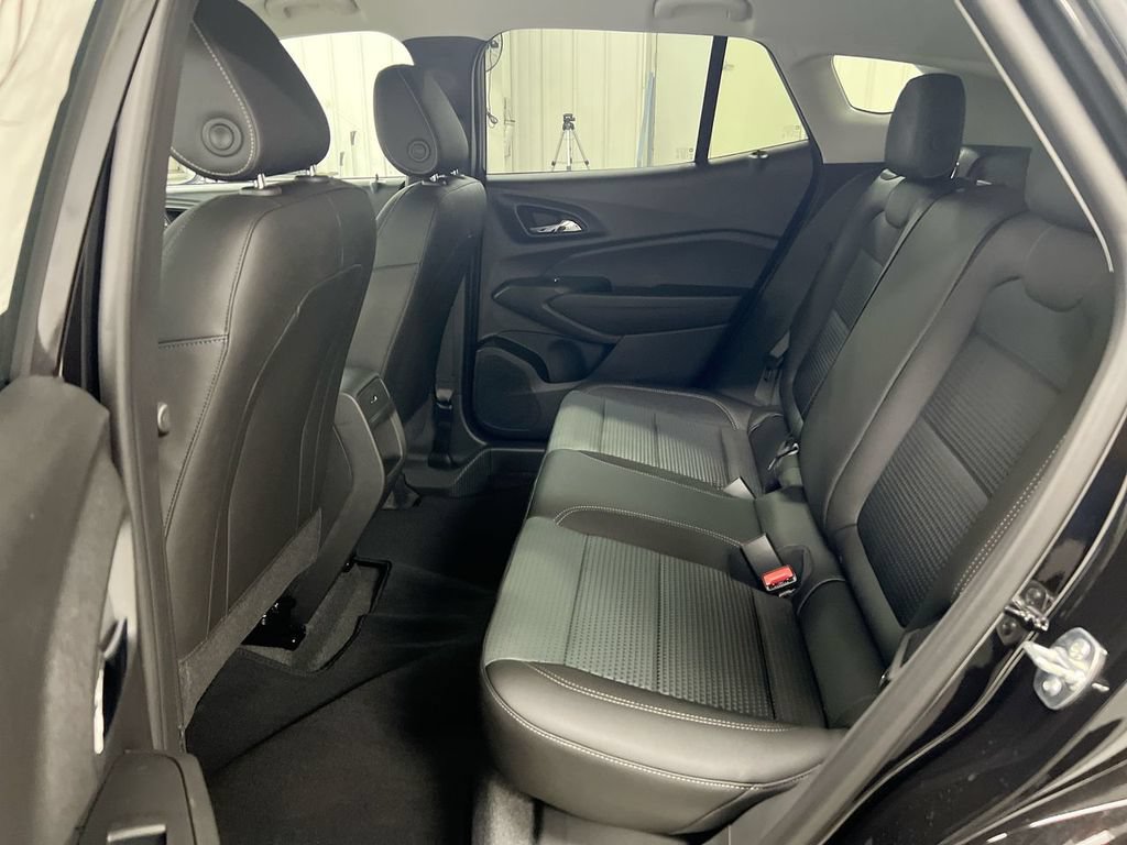 New 2026 Chevrolet Trax LT w/ Driver Confidence Package FWD image 22