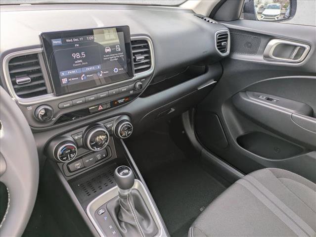 New 2026 Hyundai Venue SEL FWD image 13