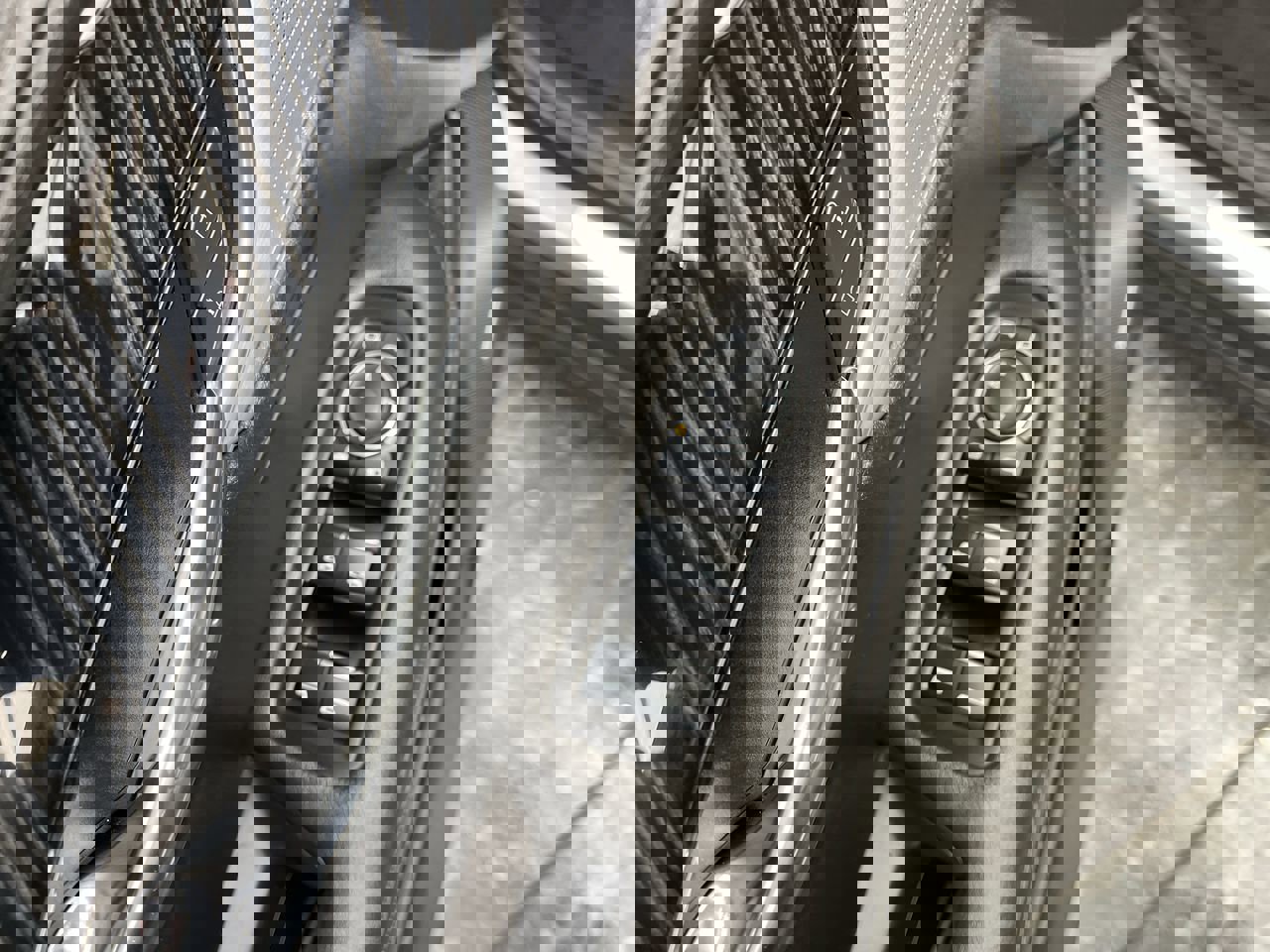 Certified 2025 Cadillac XT6 Premium Luxury AWD/4WD image 10