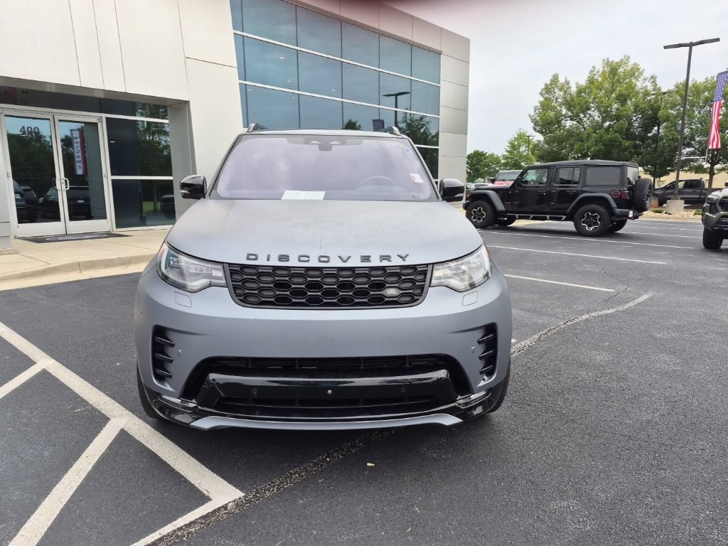 Used 2021 Land Rover Discovery S R-Dynamic AWD/4WD image 4