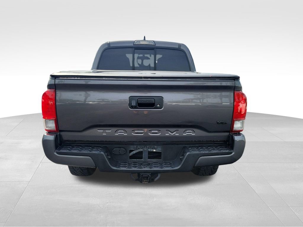 Used 2016 Toyota Tacoma TRD Sport w/ Towing Package image 8