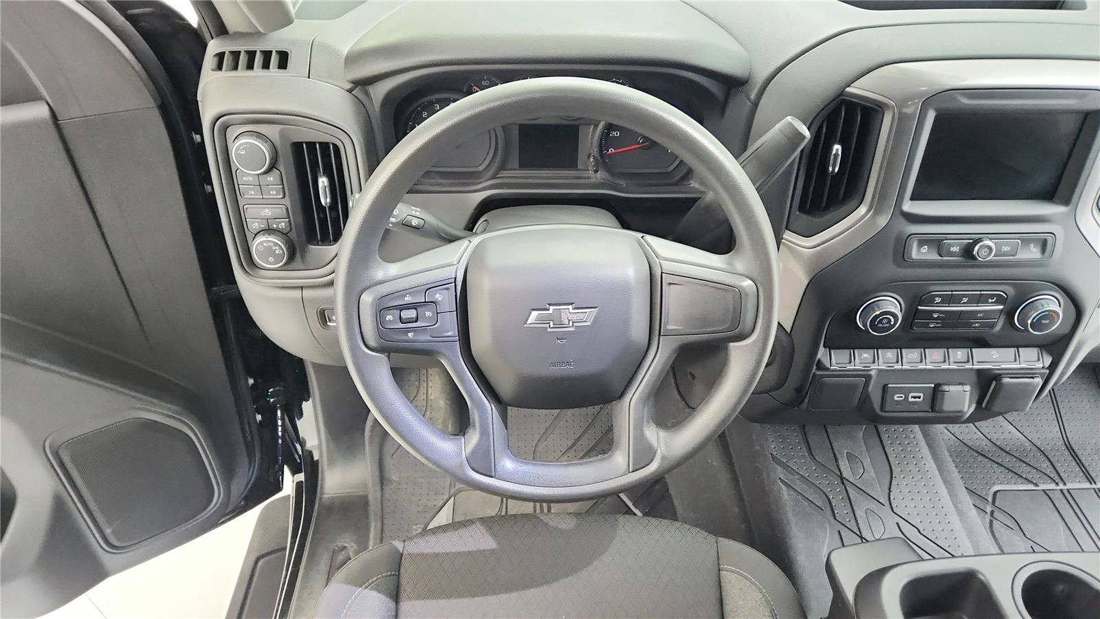 Used 2025 Chevrolet Silverado 1500 Custom Trail Boss AWD/4WD image 16