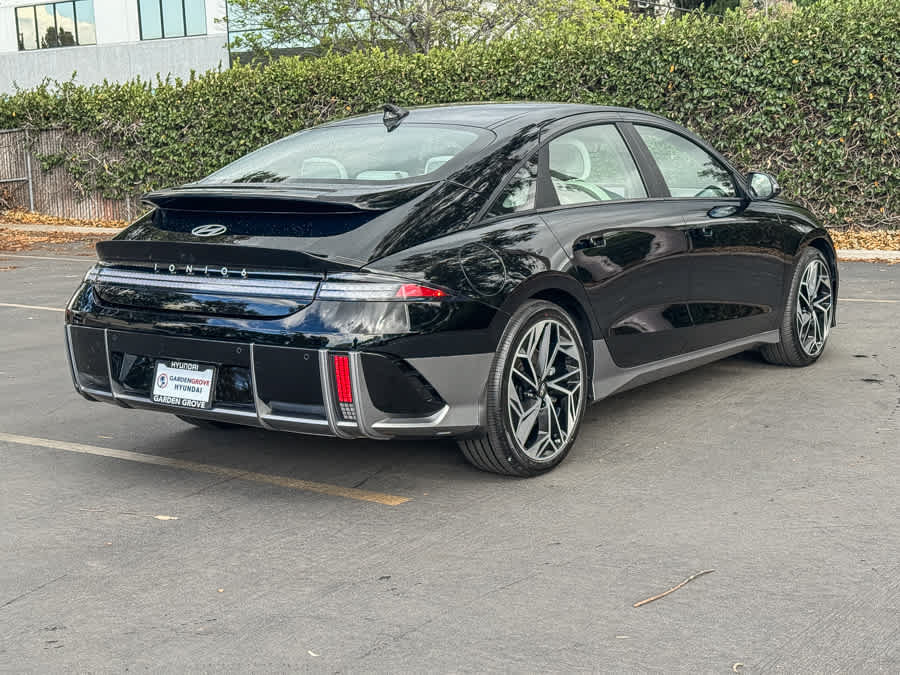 Used 2023 Hyundai Ioniq 6 SEL AWD/4WD image 6