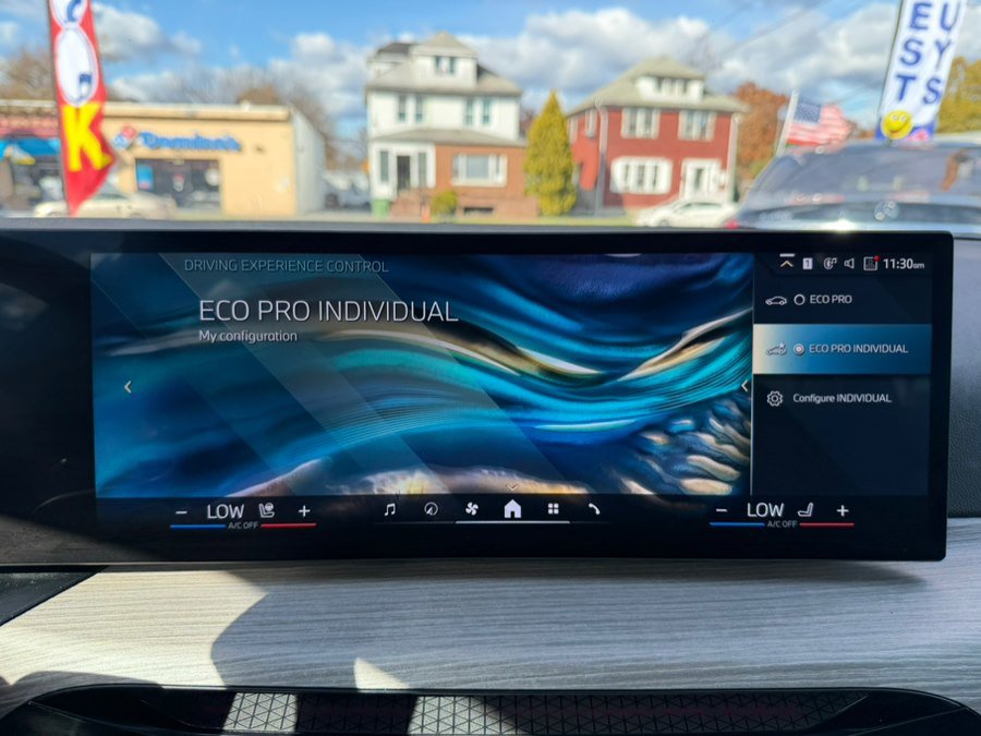 Used 2025 BMW 330i xDrive Sedan image 40