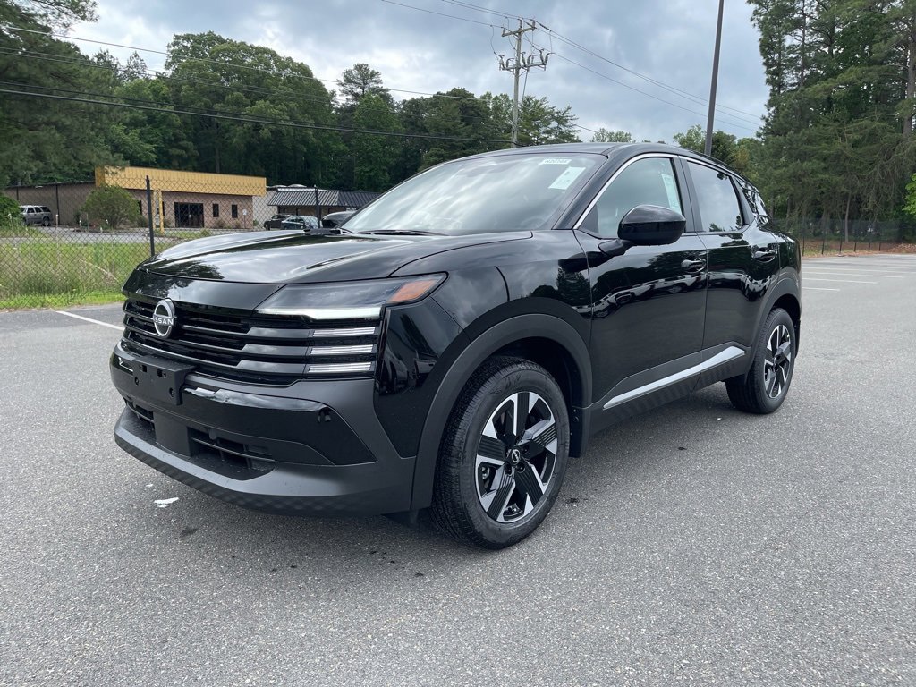 New 2025 Nissan Kicks SV image 2