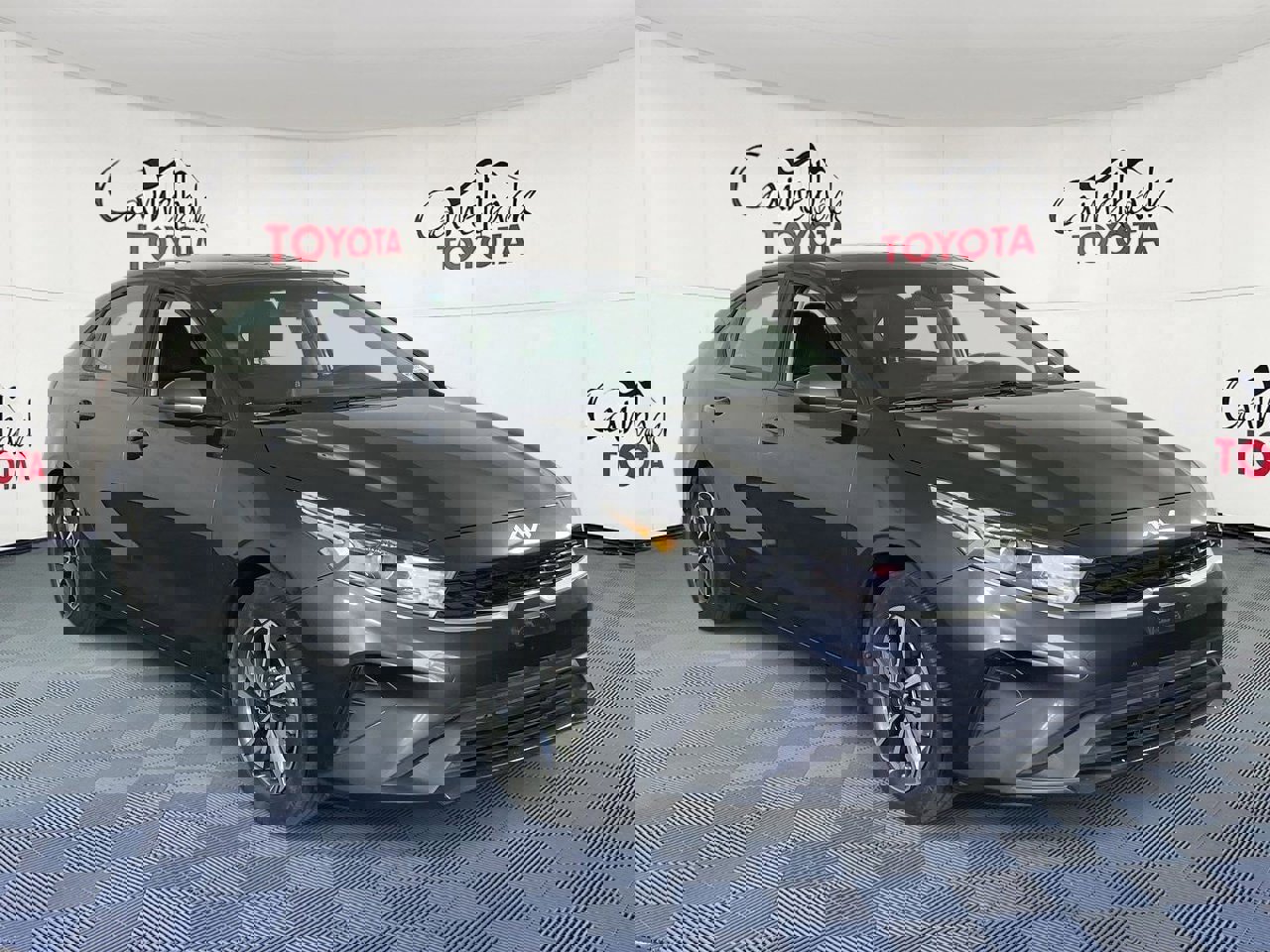 Used 2024 Kia Forte LXS image 3