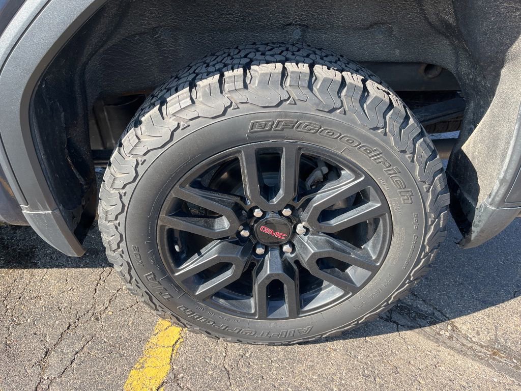 Used 2019 GMC Sierra 1500 Elevation w/ Elevation Value Package image 9