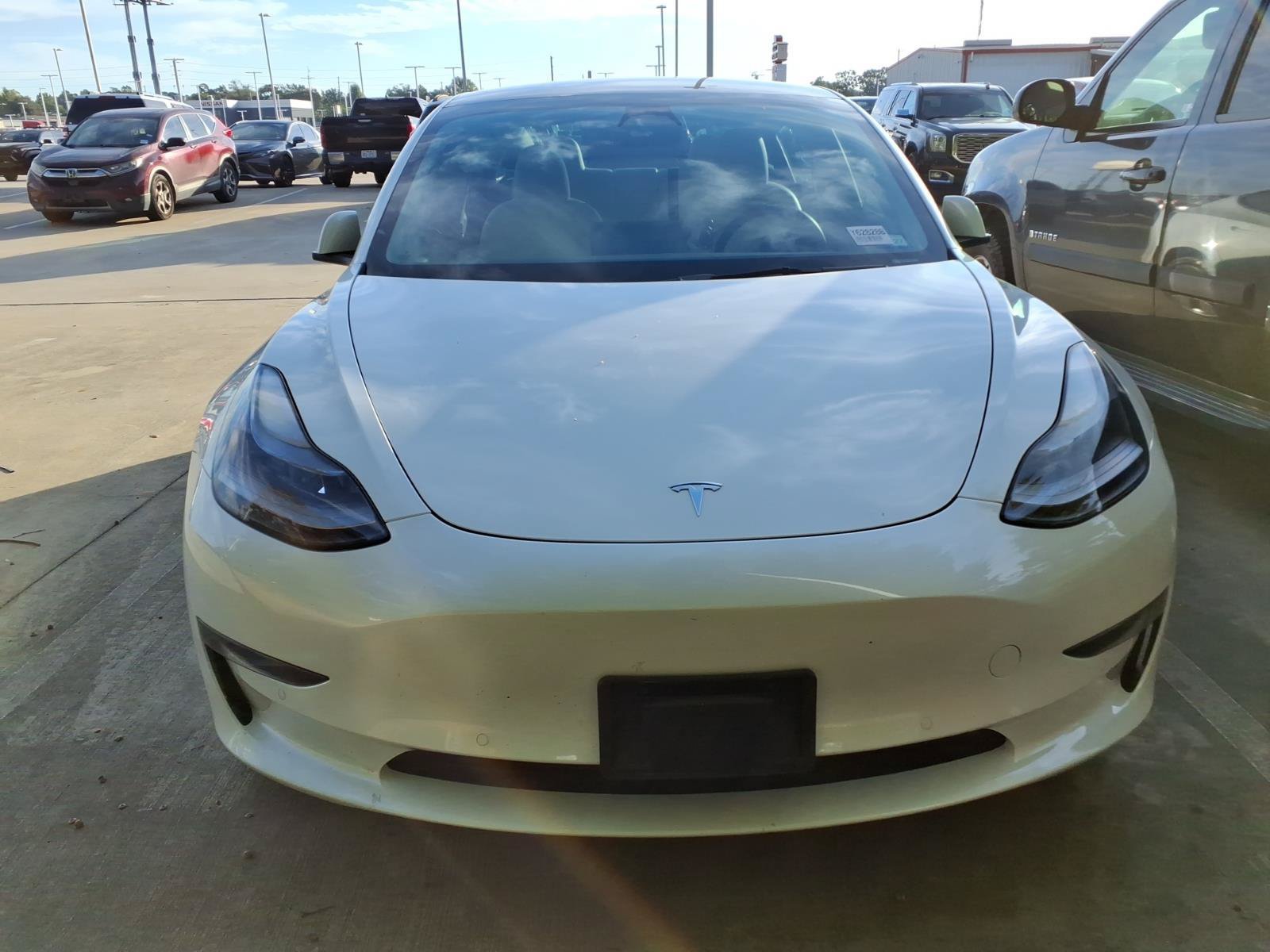 Used 2022 Tesla Model 3 Long Range AWD/4WD image 4