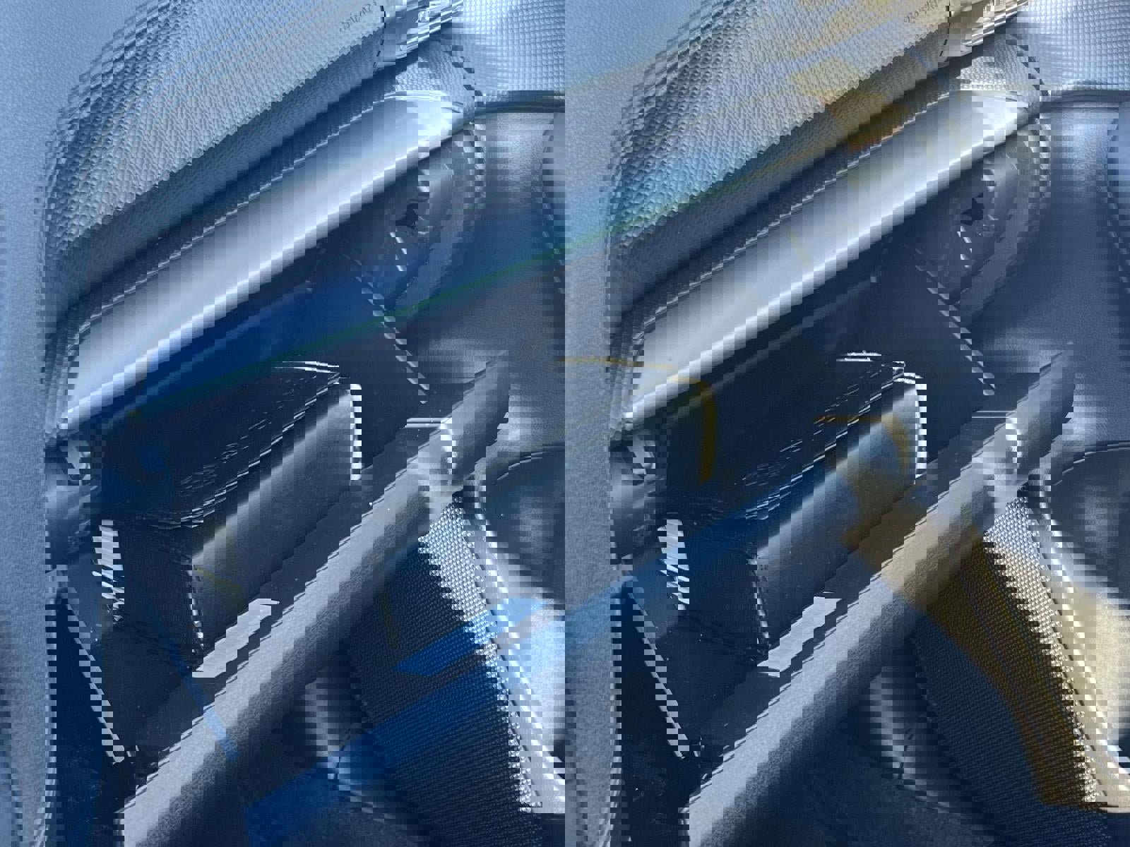 Used 2019 Subaru Forester Premium w/ All-Weather Package image 11