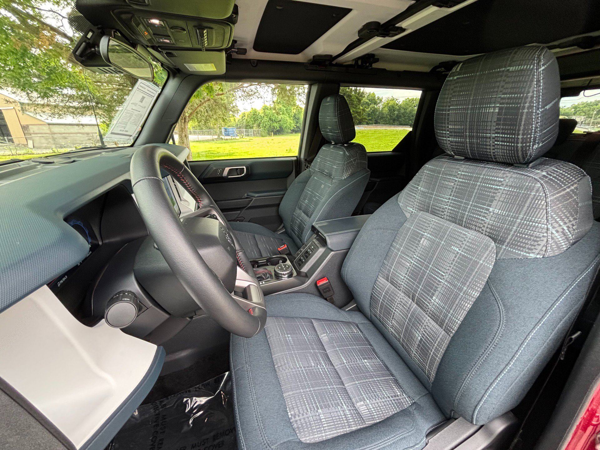 Used 2025 Ford Bronco Heritage Edition AWD/4WD image 22