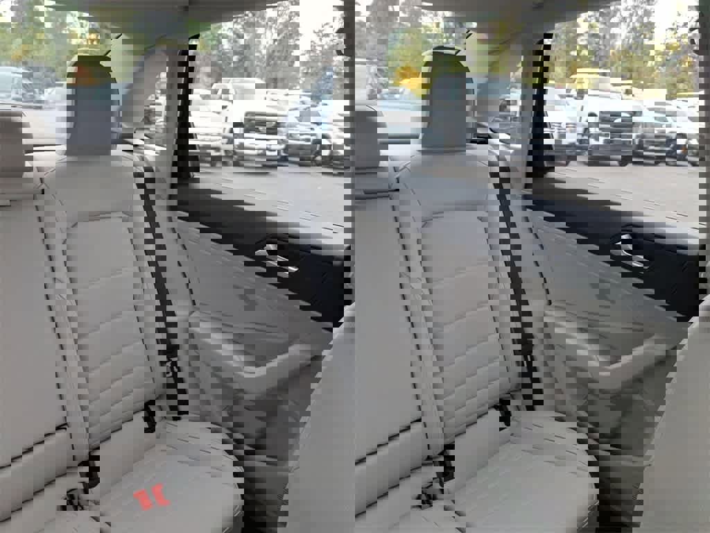 Used 2023 Volkswagen Jetta SE image 14