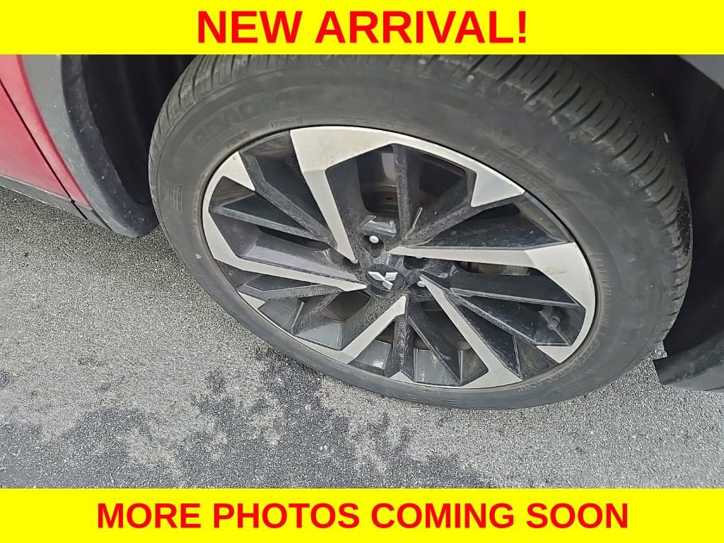 Used 2023 Mitsubishi Outlander SE AWD/4WD image 15
