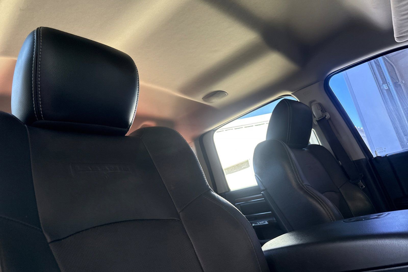 Used 2013 RAM 1500 Laramie w/ Convenience Group AWD/4WD image 18
