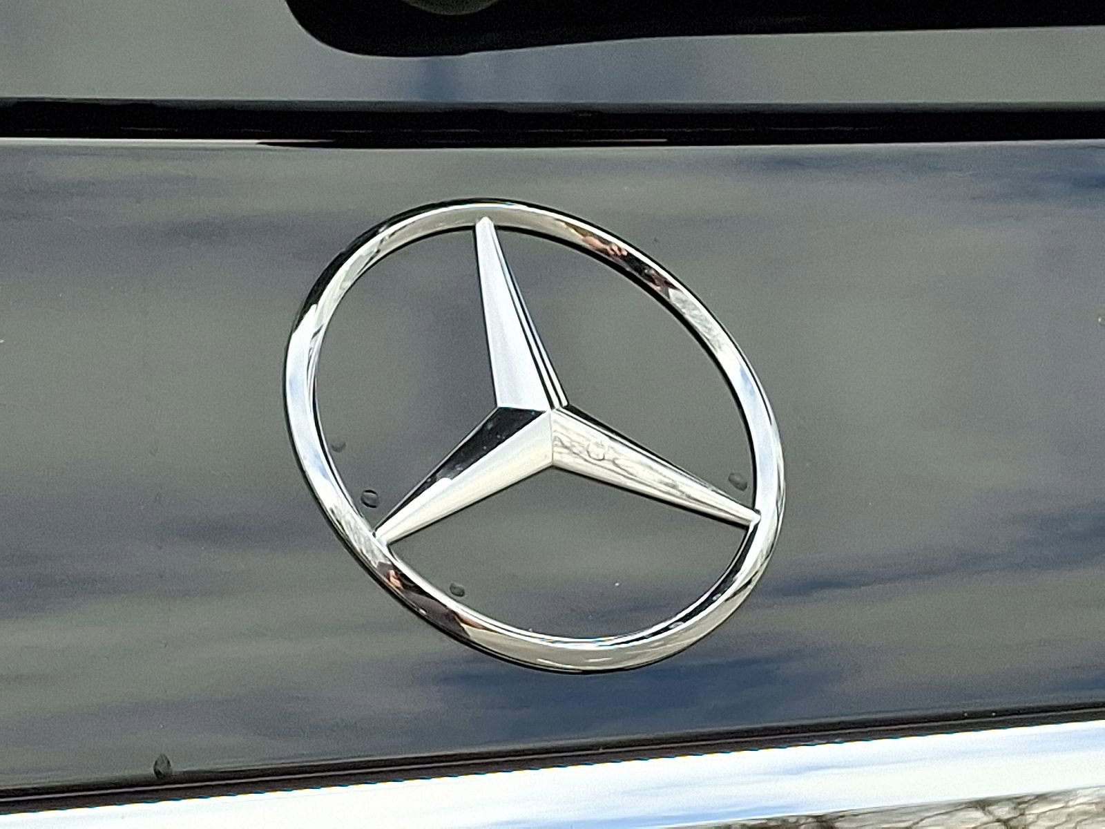 Certified 2025 Mercedes-Benz GLS 450 4MATIC image 32