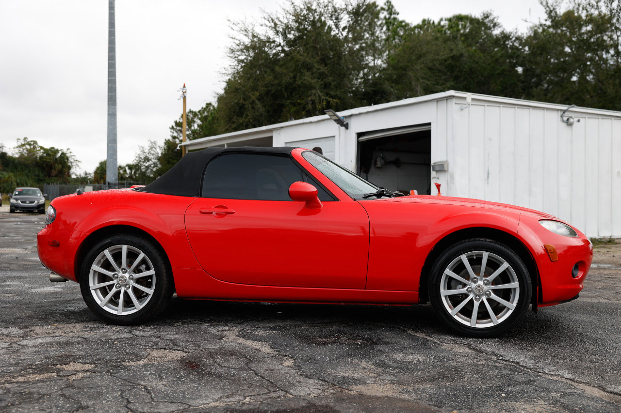 Used 2008 MAZDA MX-5 Miata Touring image 13