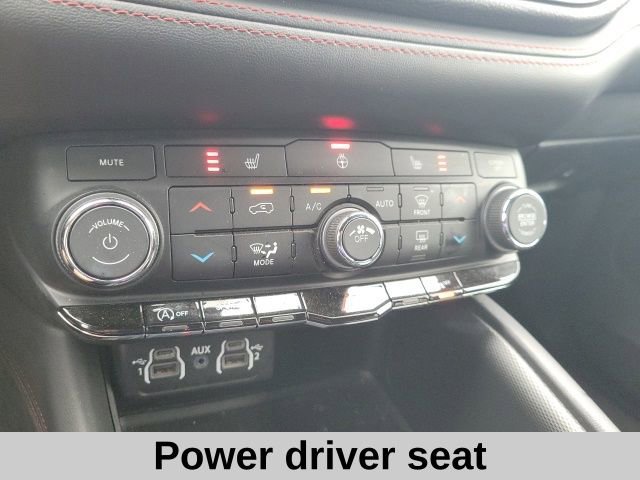 Used 2025 Dodge Durango GT RWD image 7