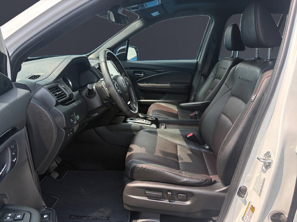 Used 2023 Honda Ridgeline Black Edition image 9