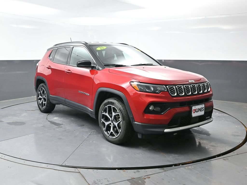 Used 2025 Jeep Compass Limited AWD/4WD image 5