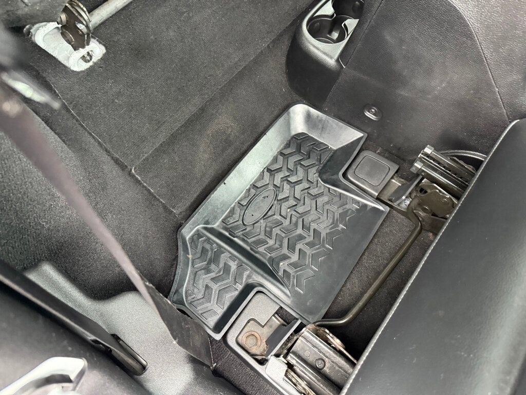 Used 2013 Jeep Wrangler Sahara image 39