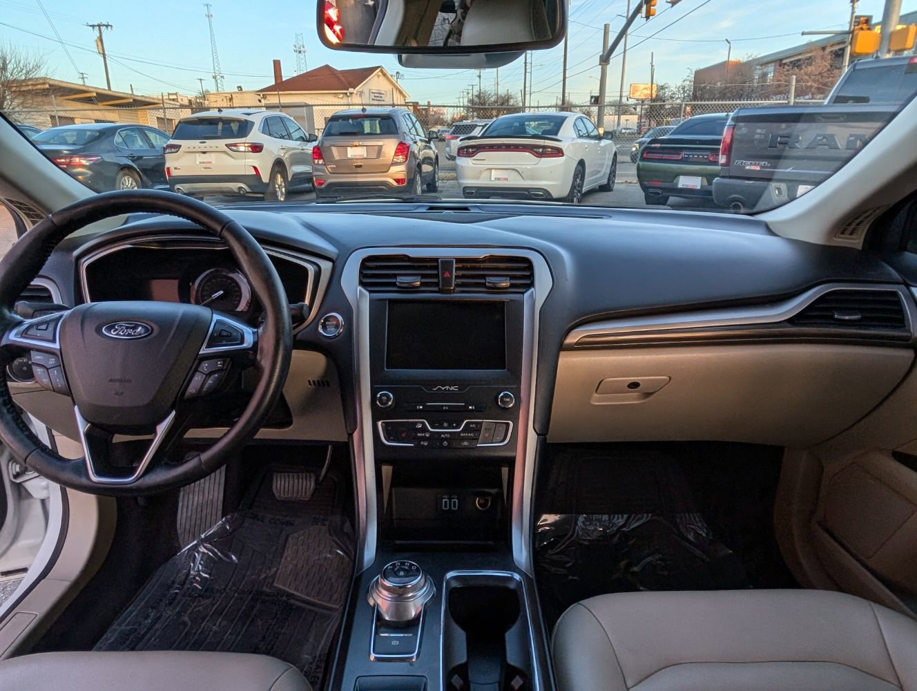 Used 2019 Ford Fusion SEL image 14