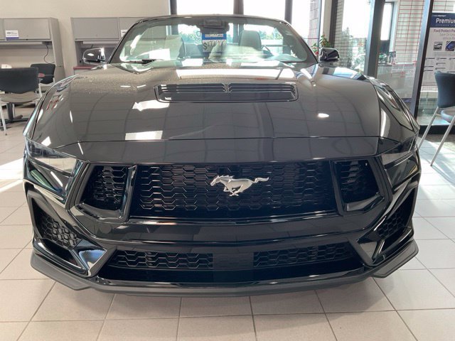 Used 2026 Ford Mustang GT Premium w/ GT Performance Package RWD image 3
