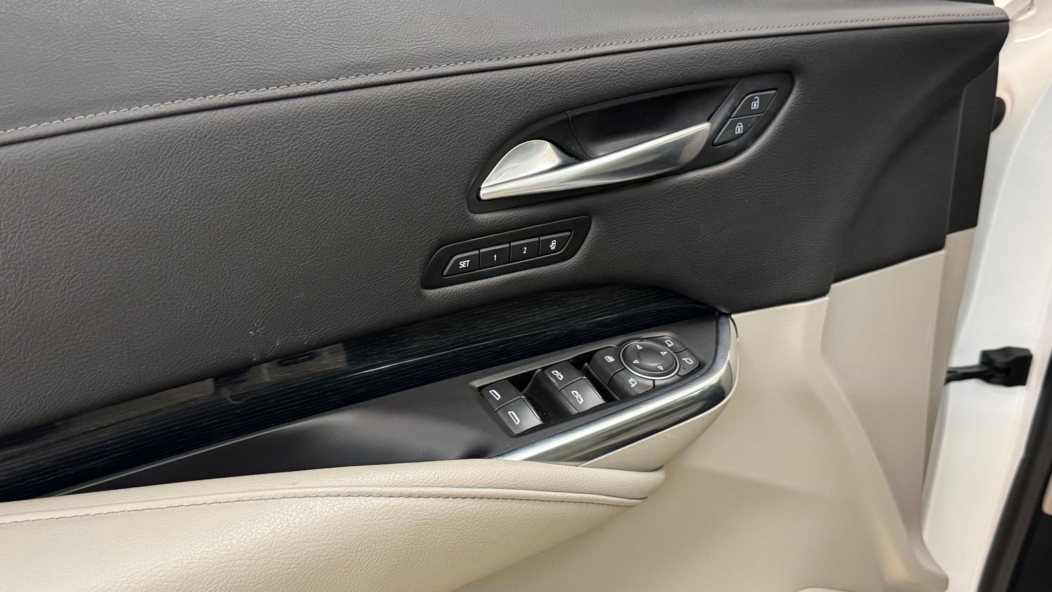 Used 2019 Cadillac XT4 Premium Luxury w/ Driver Assist Package image 26